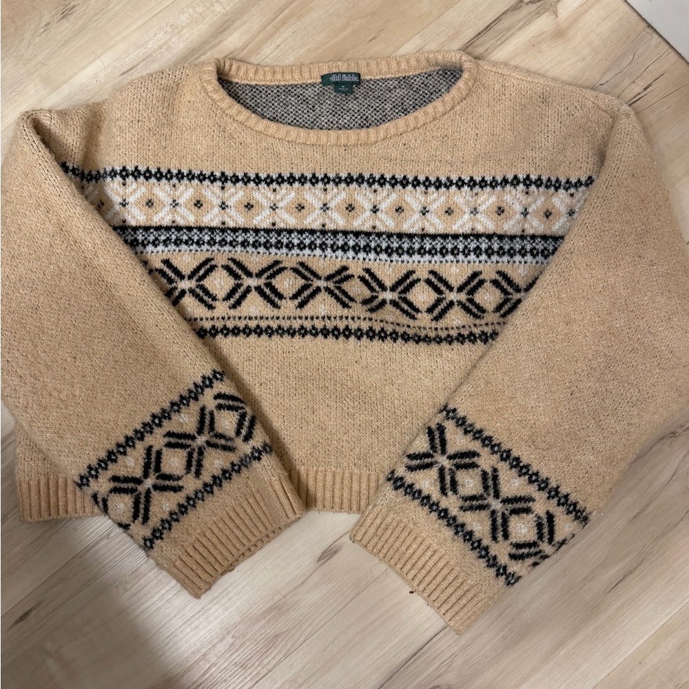 Wild Fable Beige and Black Knit Sweater